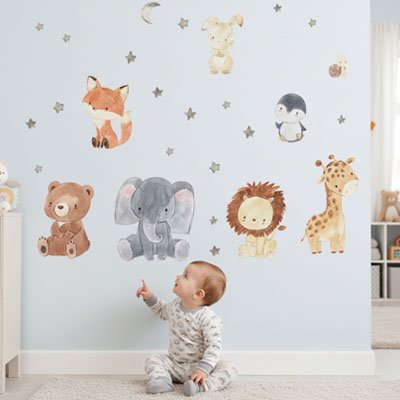 Stickers muraux utilisés pour personnaliser un mur