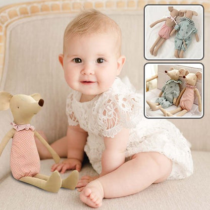 Doudou bebe heureux 