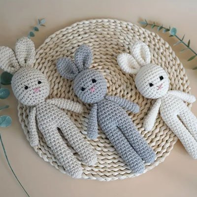 Doudou lapin apaisant pour bébé