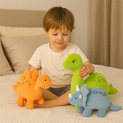 Peluche dinosaure servant de compagnon de jeu pour enfant