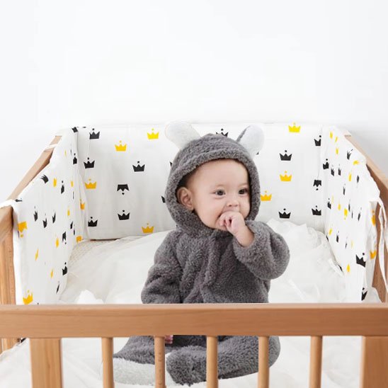 Tour de lit bébé décorative pour chambre bébé